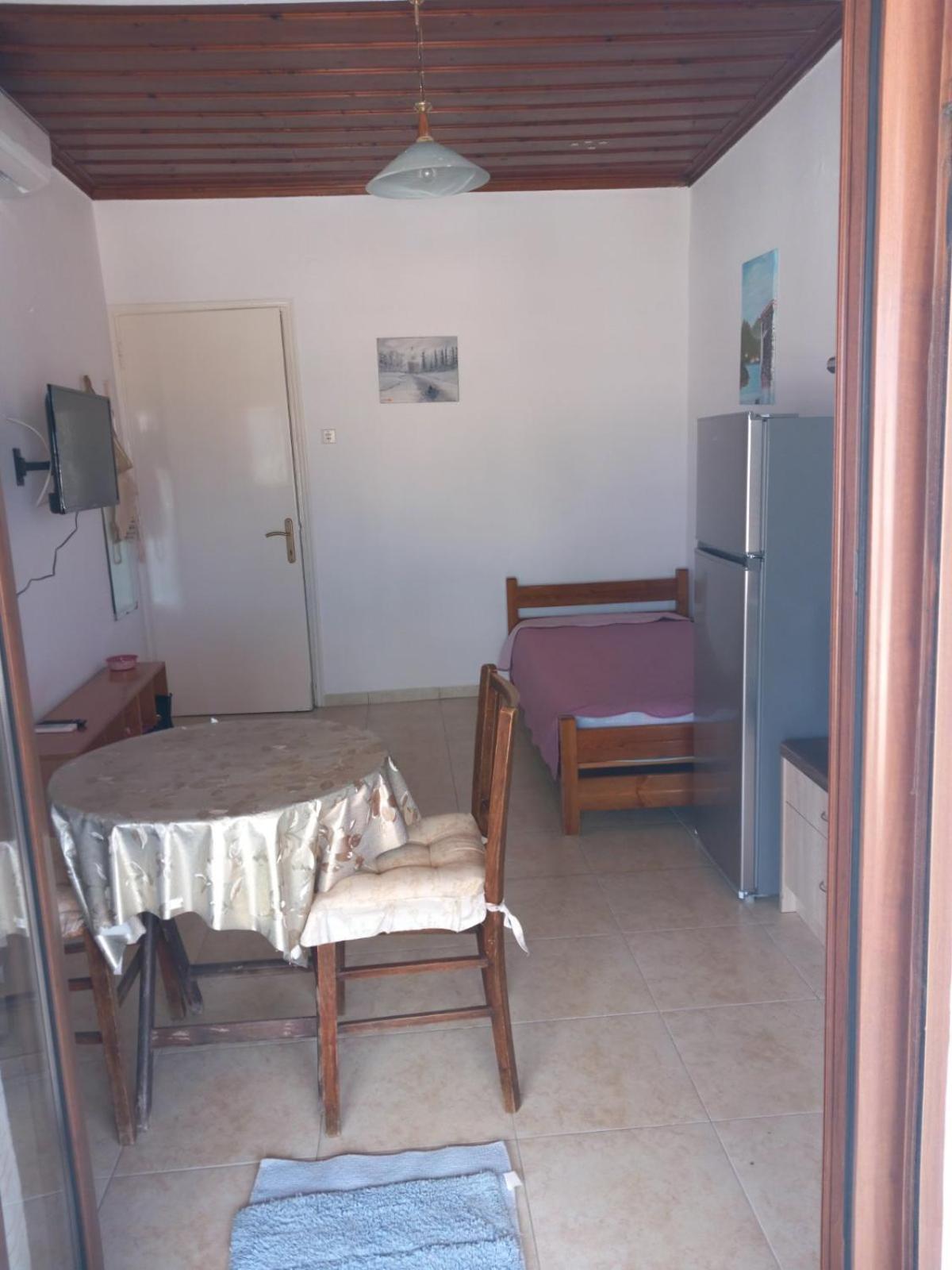Katerinas Apartmens Скиатос Экстерьер фото