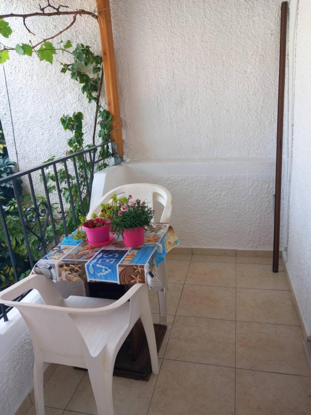 Katerinas Apartmens Скиатос Экстерьер фото
