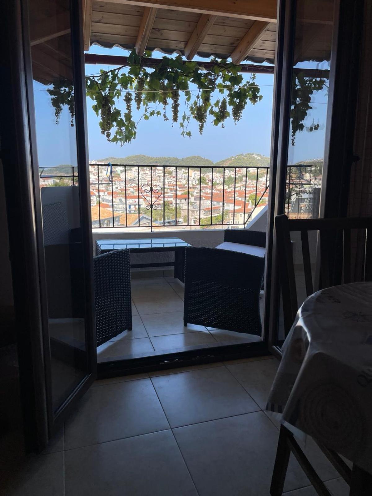 Katerinas Apartmens Скиатос Экстерьер фото