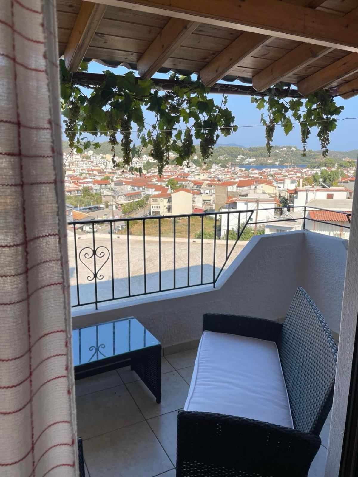 Katerinas Apartmens Скиатос Экстерьер фото