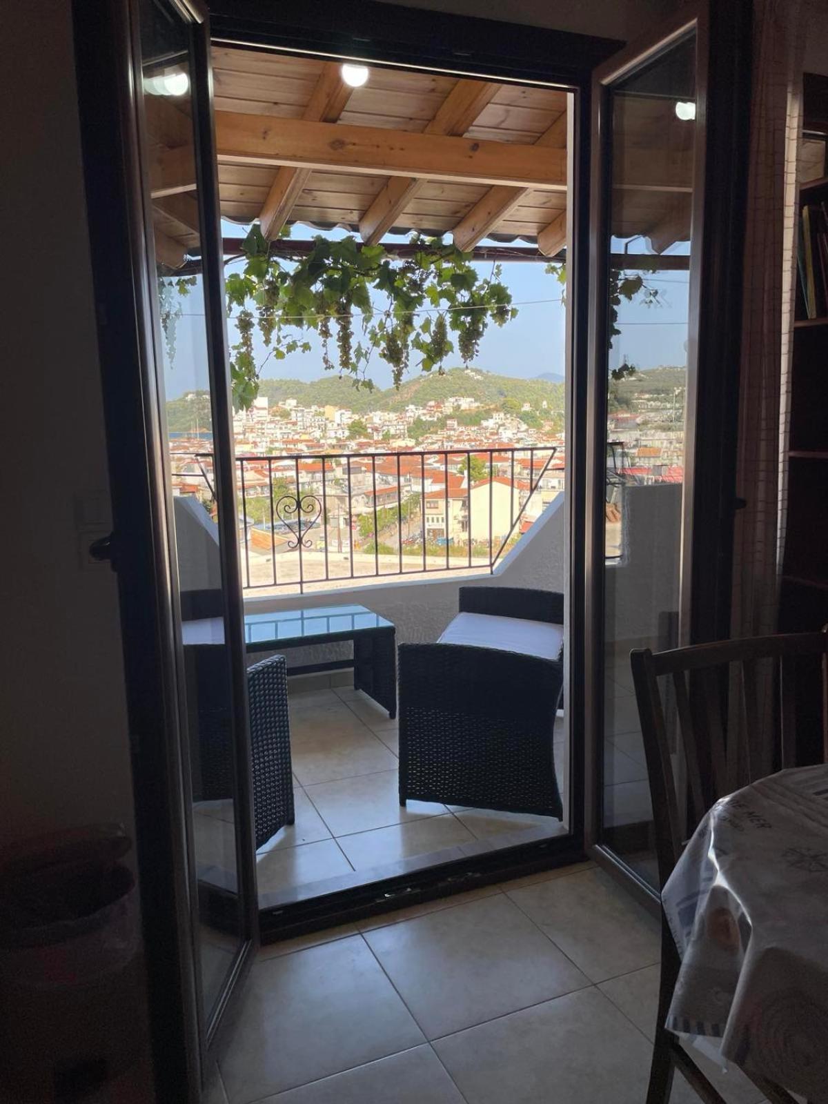 Katerinas Apartmens Скиатос Экстерьер фото