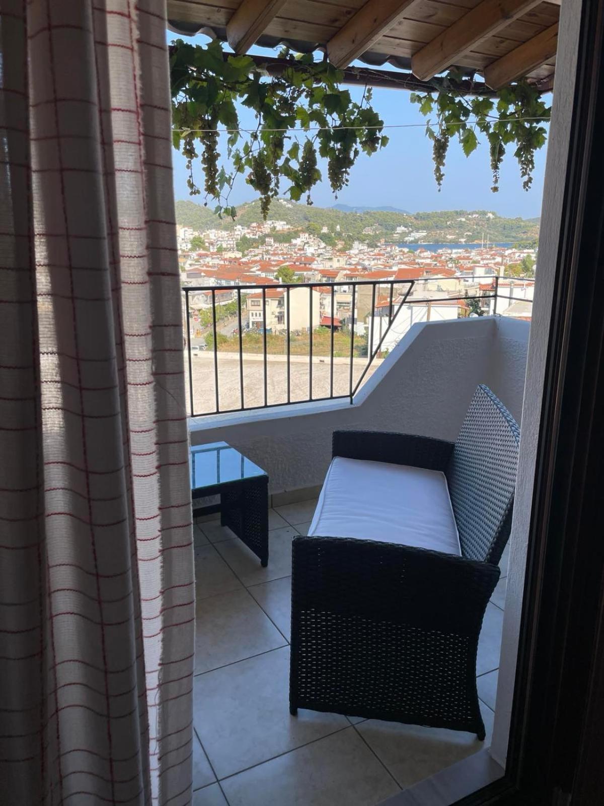 Katerinas Apartmens Скиатос Экстерьер фото