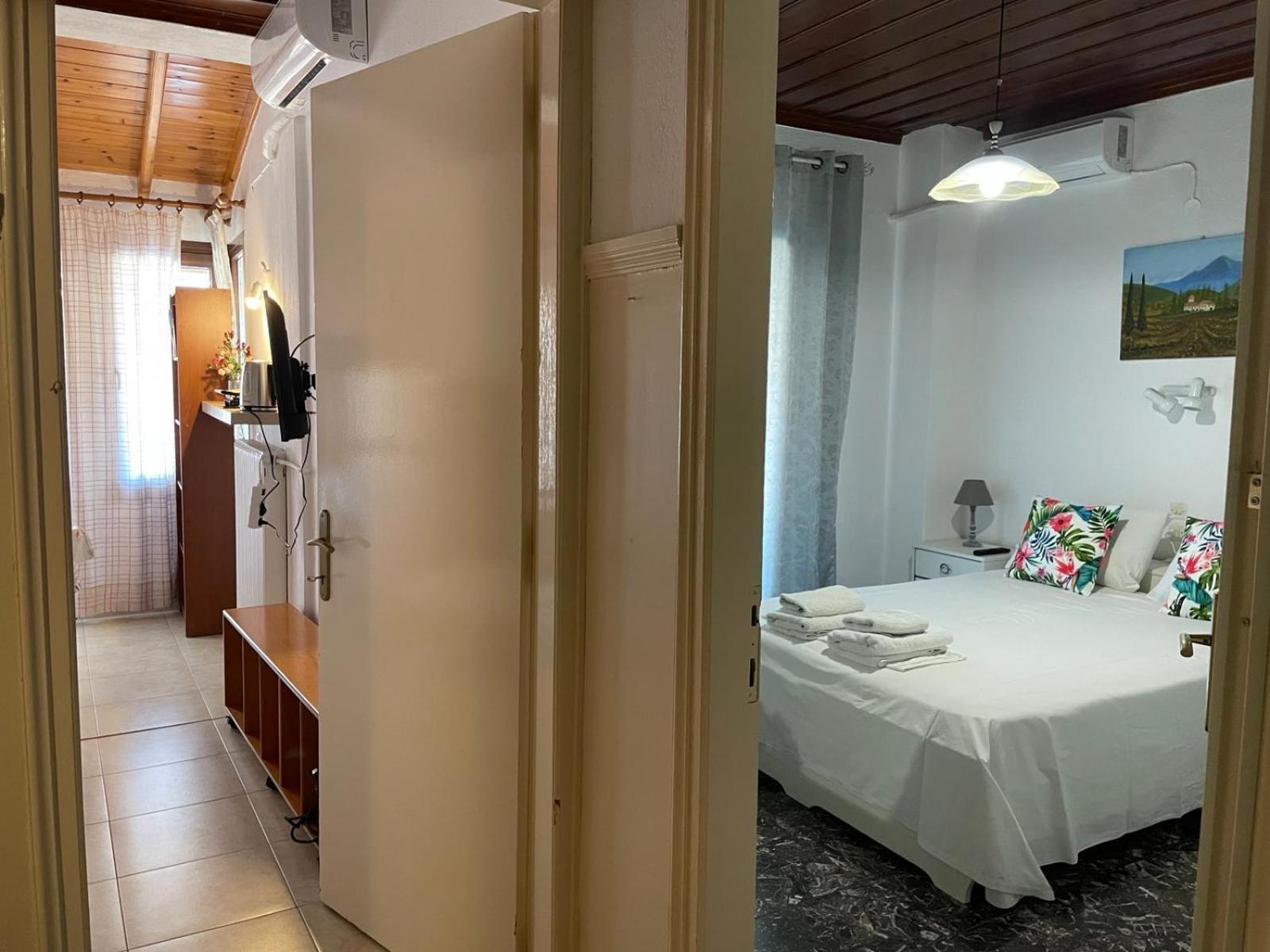 Katerinas Apartmens Скиатос Экстерьер фото