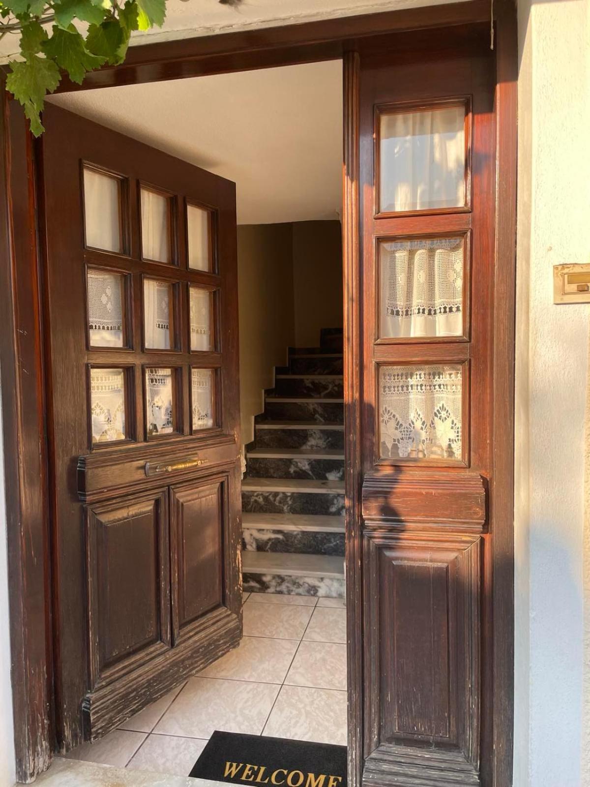 Katerinas Apartmens Скиатос Экстерьер фото